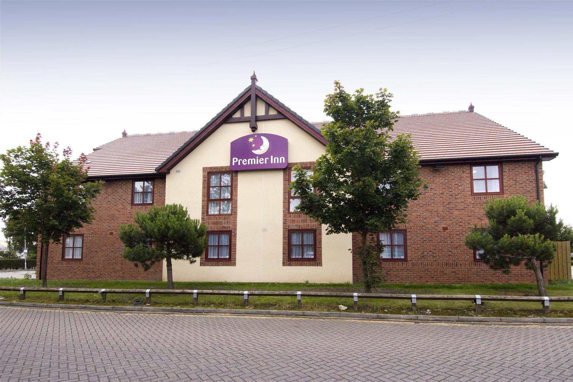 Premier Inn Crewe Central Екстер'єр фото