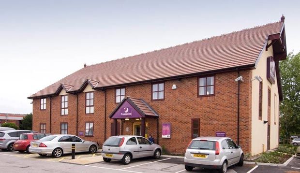 Premier Inn Crewe Central Екстер'єр фото